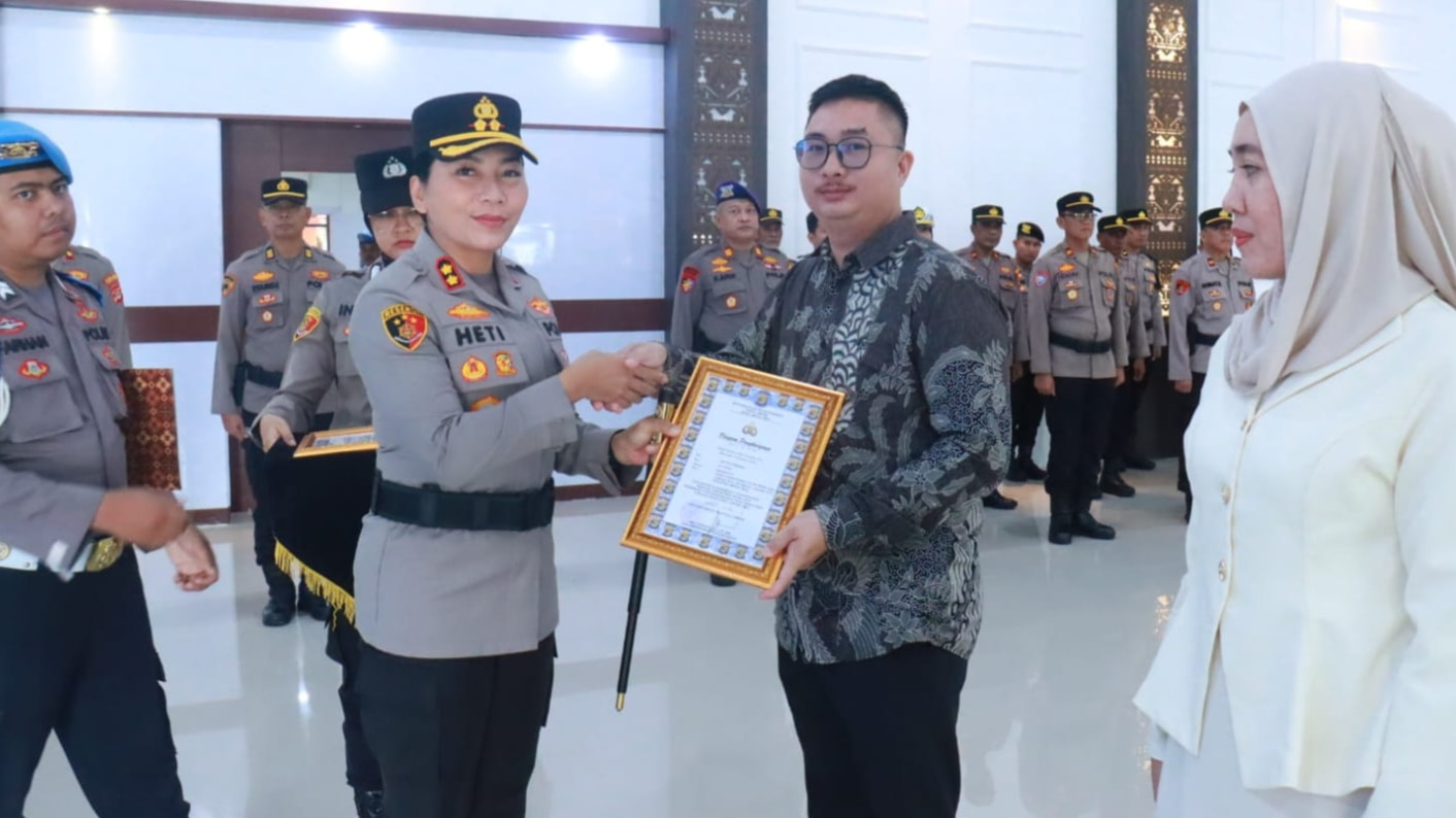 Polisi Beri Penghargaan ke Pasutri Lampung Timur yang Bantu Korban Begal di Jalintim