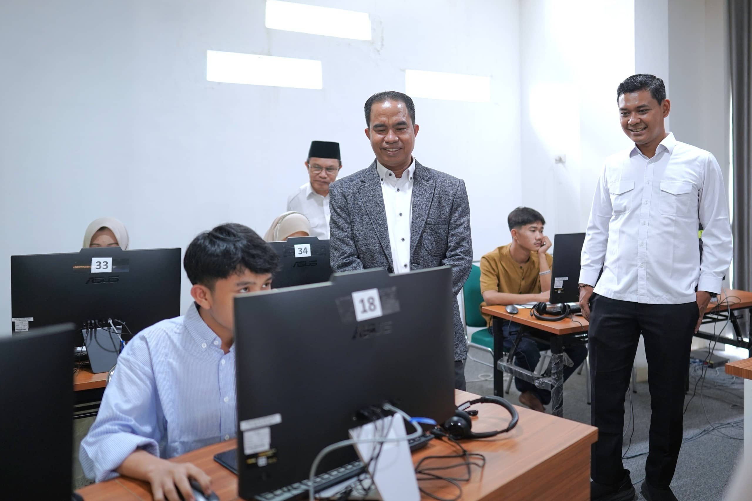 UIN RIL Gelar Ujian Masuk Mandiri 2026, 217 Peserta Ikut Tes