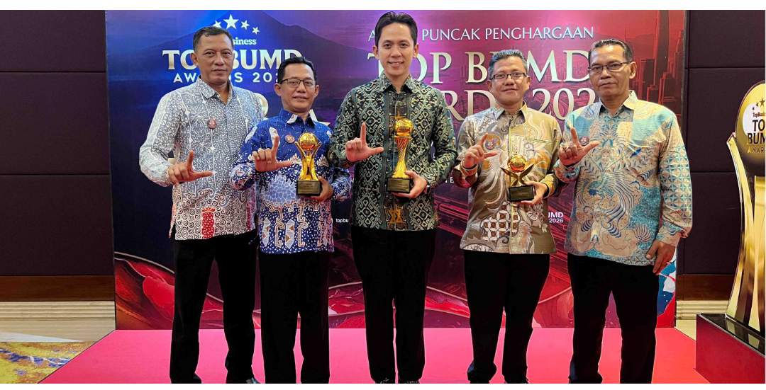Lika Liku Perumda Air Minum Tirta Jasa Boyong Penghargaan Top BUMD Award