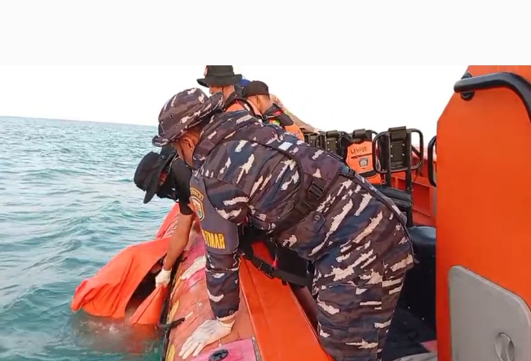 Sesosok Mayat Anonim Ditemukan Mengapung di Laut Lampung
