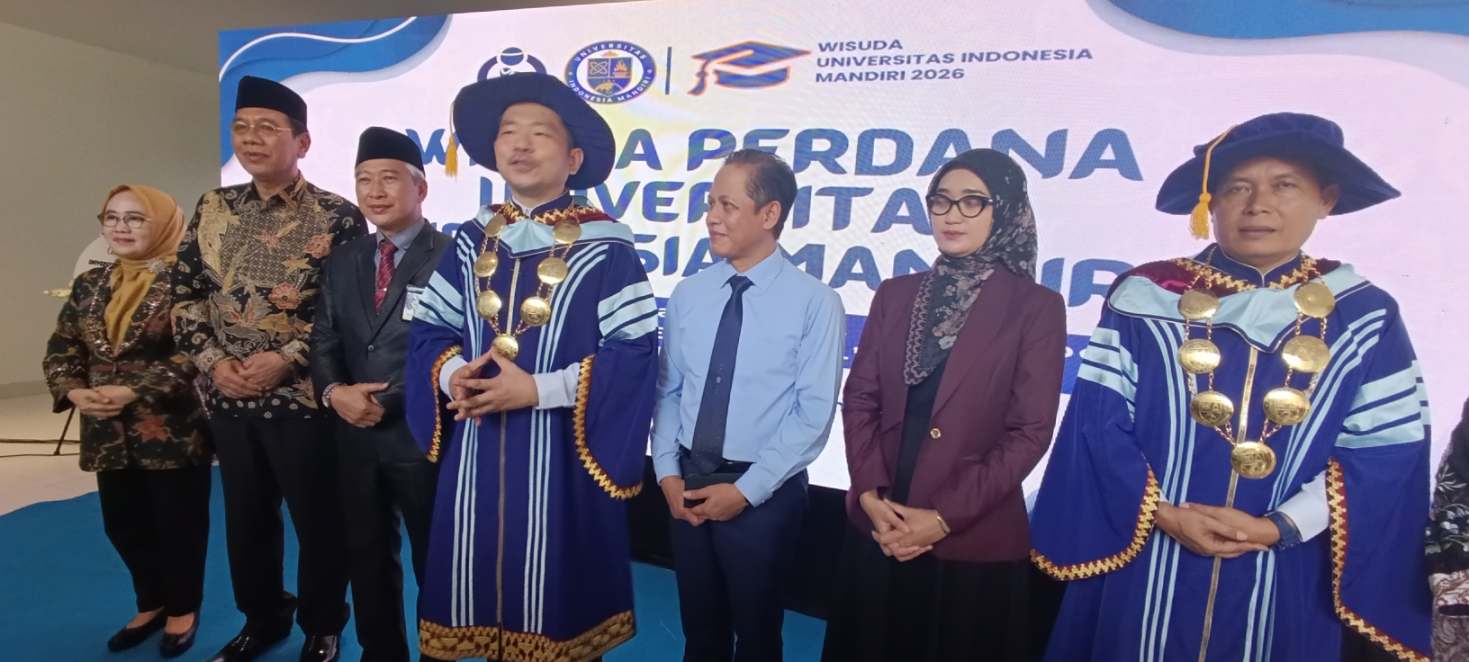 Gelar Wisuda Perdana, Komitmen UIMandiri Hadirkan Pendidikan Berkualitas di Lampung