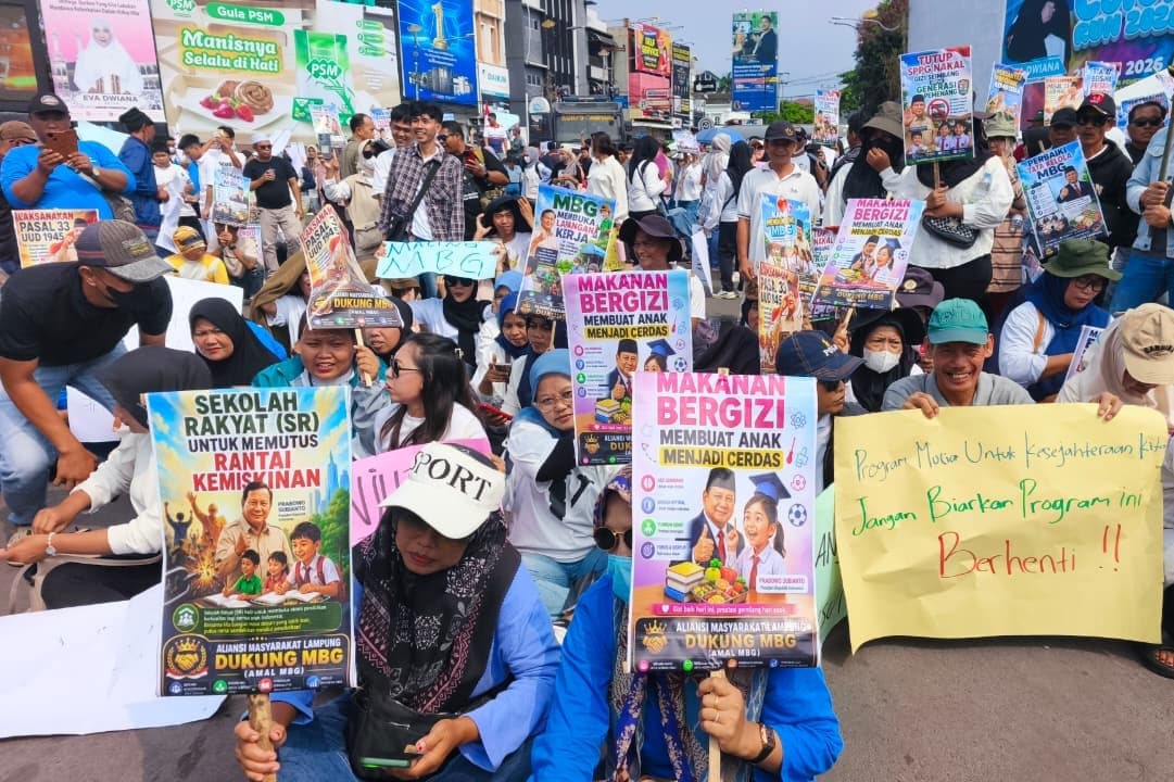 Ribuan Relawan di Lampung Gelar Aksi Damai Dukung Keberlanjutan Program Makan Bergizi Gratis