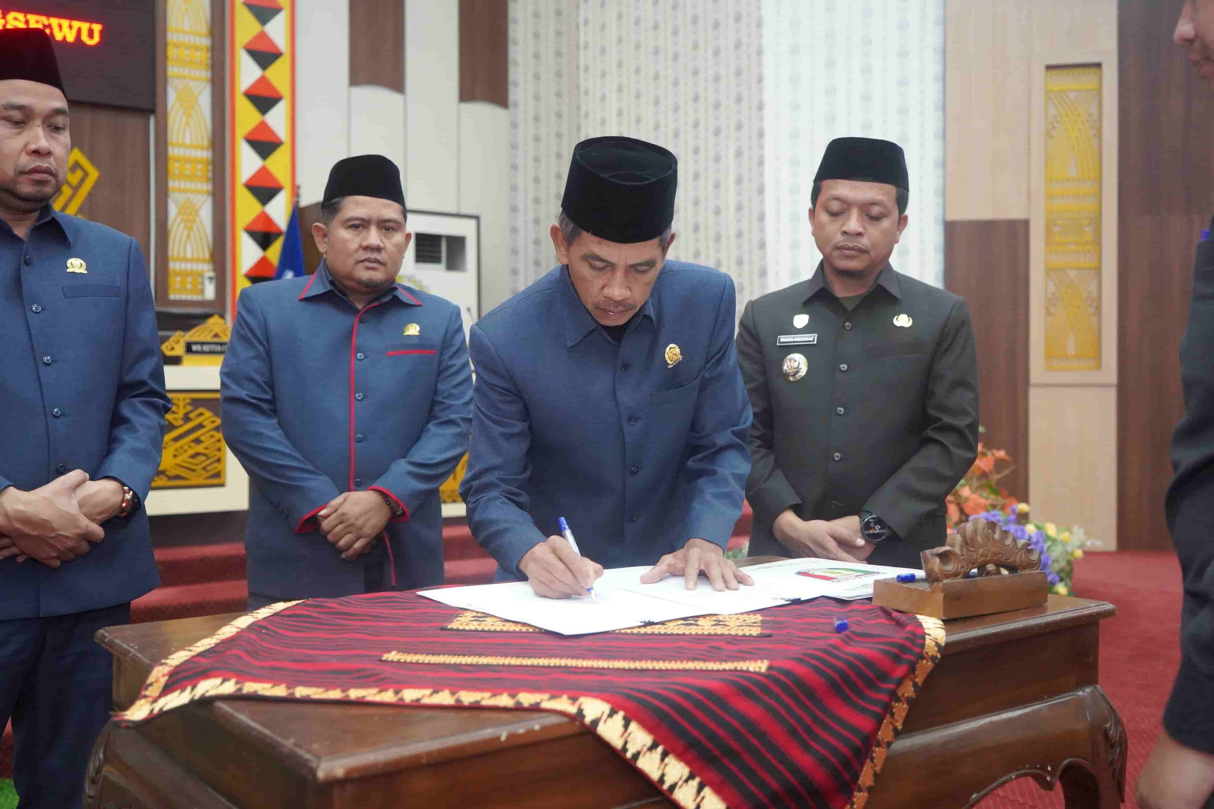 DPRD Pringsewu Sahkan Perda Pertanggungjawaban APBD 2025