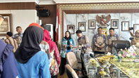 Pemkot Bandarlampung Salurkan Bantuan untuk 82 Warga Terdampak Bencana dan Biaya Pengobatan