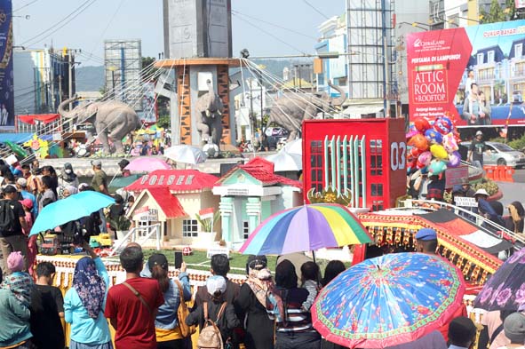 Festival Kendaraan Hias dan Parade Budaya Semarakkan HUT ke-344 Kota Bandar Lampung