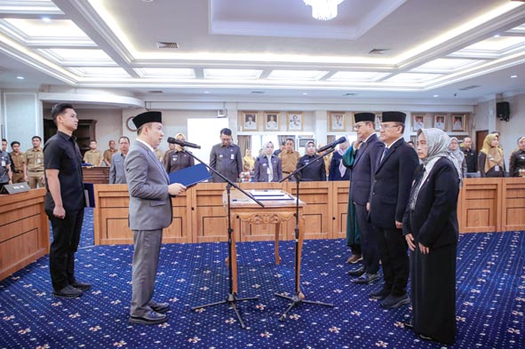 Pemprov Lampung Rotasi Dua Pejabat Eselon II, Hery Sadli dan Marzuqi Sayuti Bertukar Jabatan