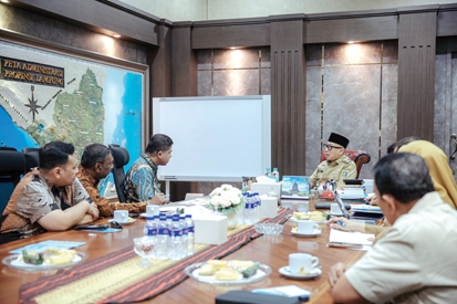 Gubernur Lampung Rahmat Mirzani Djausal menerima jajaran TransNusa untuk membahas pengembangan rute penerbangan langsung Lampung–Kuala Lumpur.