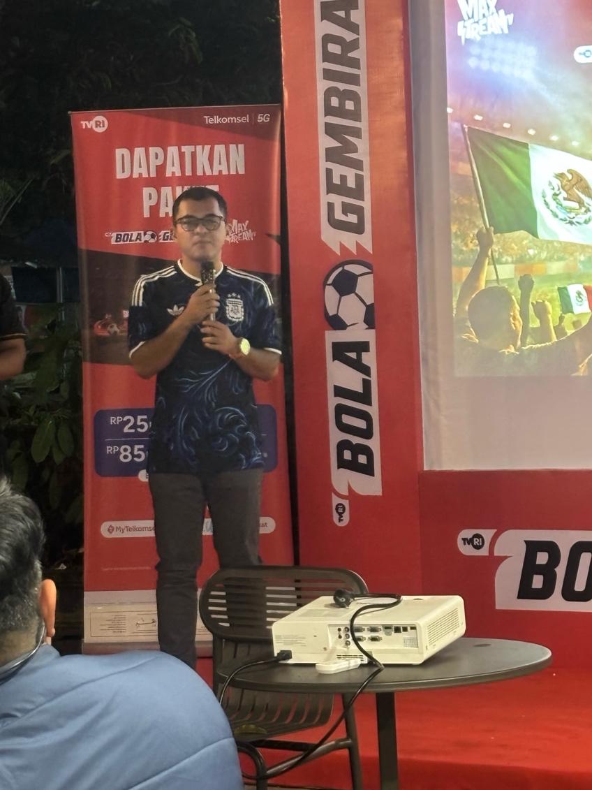 Serentak di 4 Kota, Telkomsel Hadirkan Nonton Bareng Bola Gembira MAXStream TV