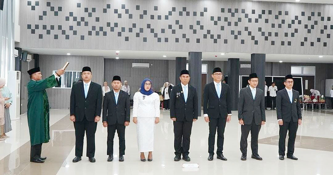 Rektor Itera Lantik Wakil Rektor dan Pejabat Baru
