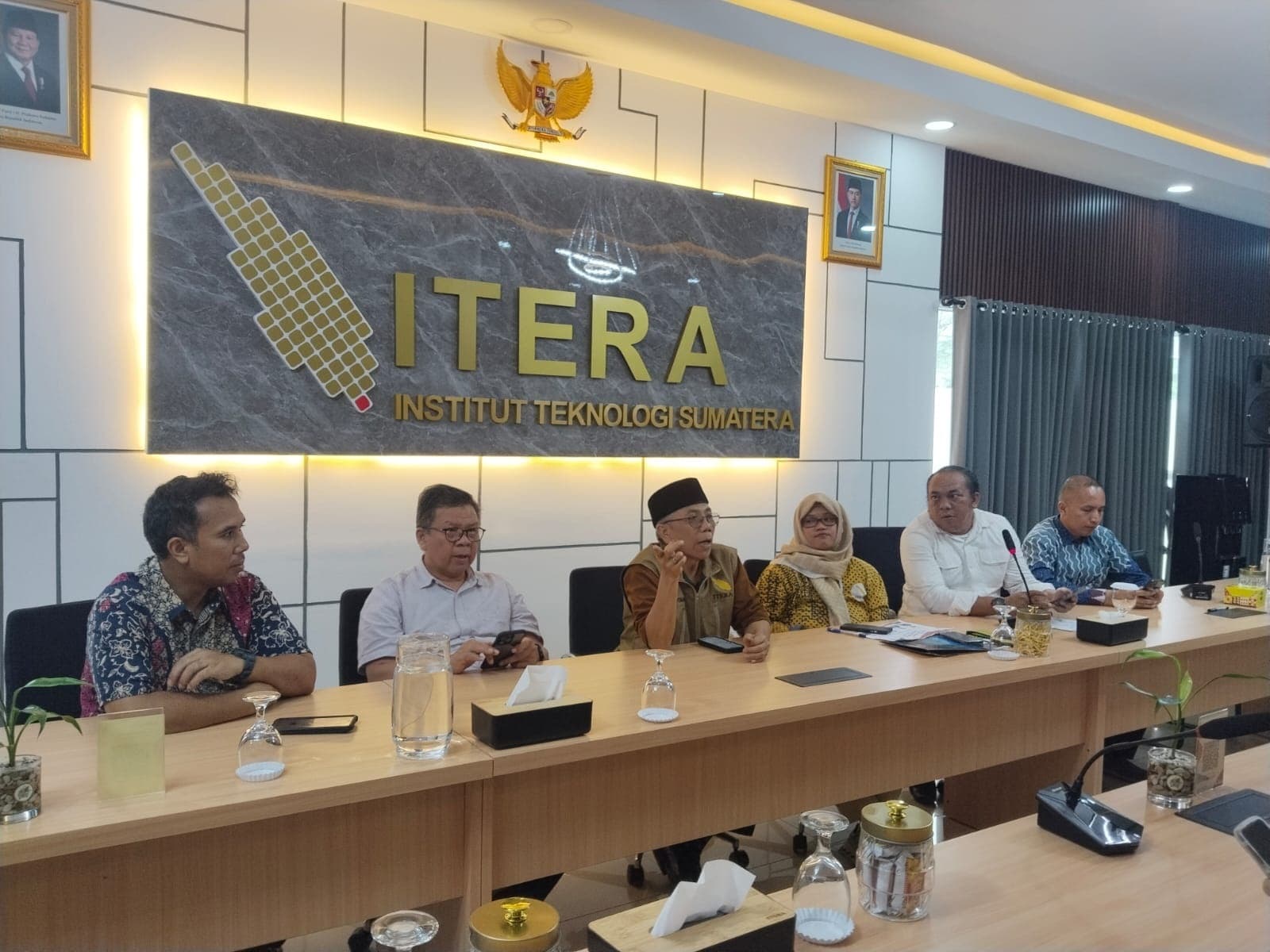 Tiga Profesor ITB dan IPB Perebutkan Kursi Itera 1