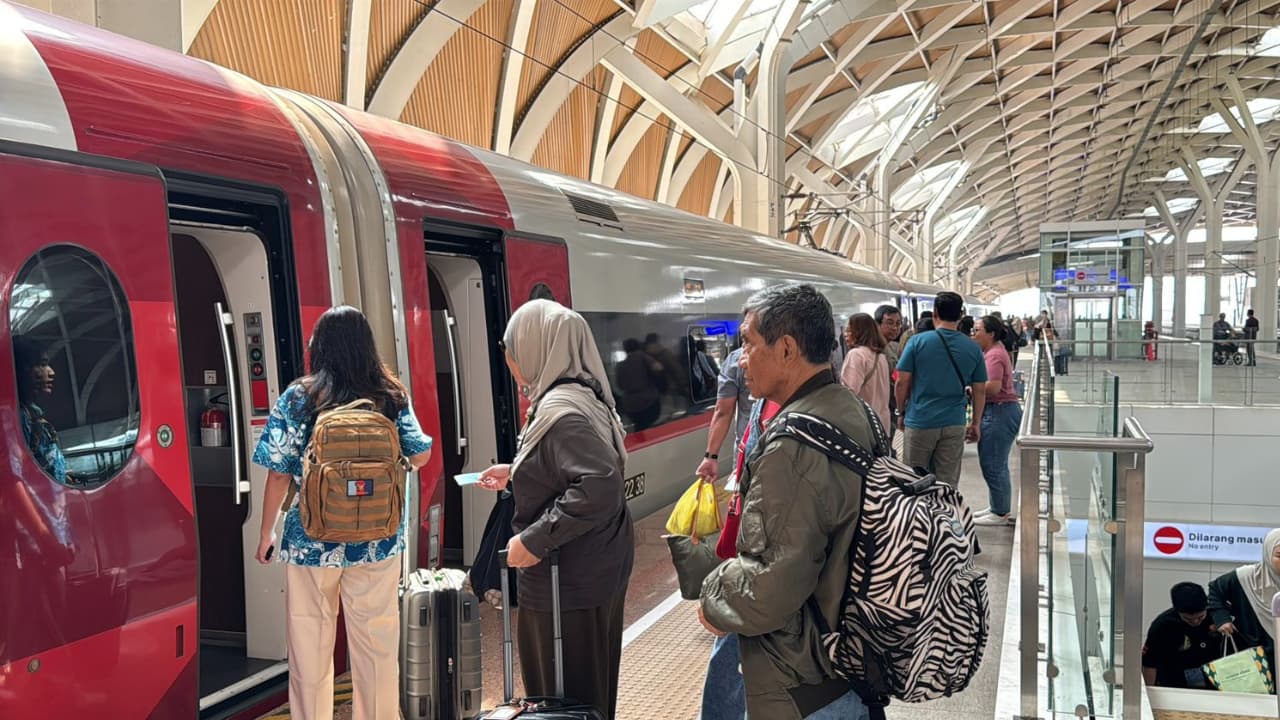 Utang Kereta Cepat Tak Harus Dibayar Pakai APBN
