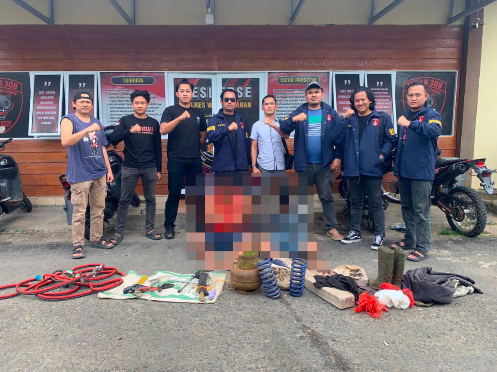 Dua Pelaku Curi 3.234 Meter Batang Rel