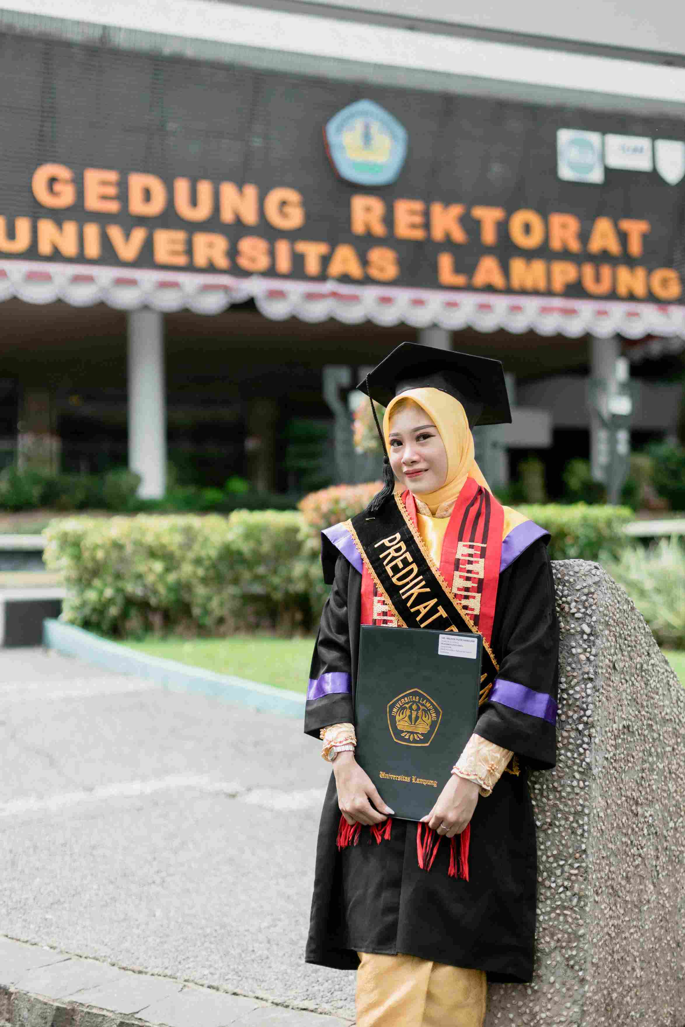 Bahasa dan Sastra Indonesia sebagai Pilar Pendidikan Karakter