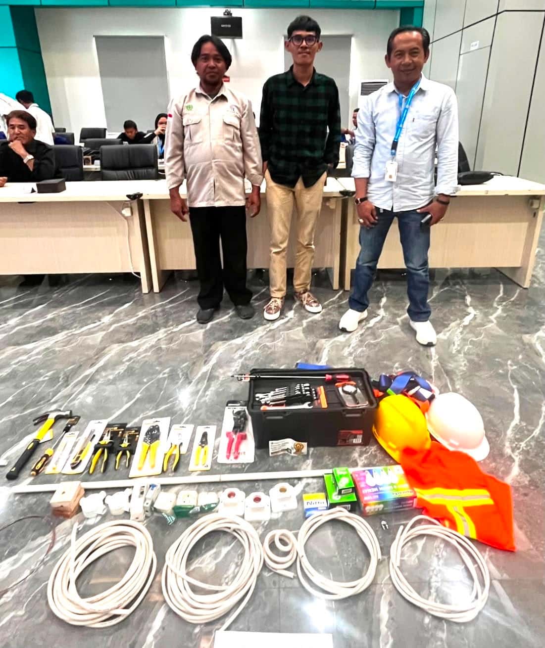 PLN UID Lampung menggelar sosialisasi Program Bantuan Pasang Baru Listrik (BPBL) Tahun Anggaran 2026 bersama mitra kerja sebagai bagian dari upaya memastikan pelaksanaan program berjalan tepat sasaran, berkualitas, dan memberikan manfaat optimal bagi masyarakat.