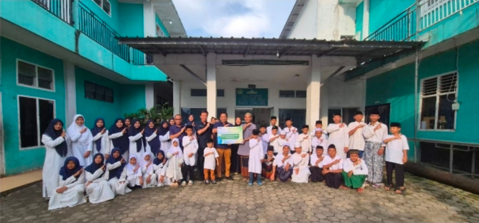 Perkuat Komitmen Sosial di Usia ke-30, PTPN IV Regional 7 Salurkan TJSL ke Yayasan Qoroba Mulya