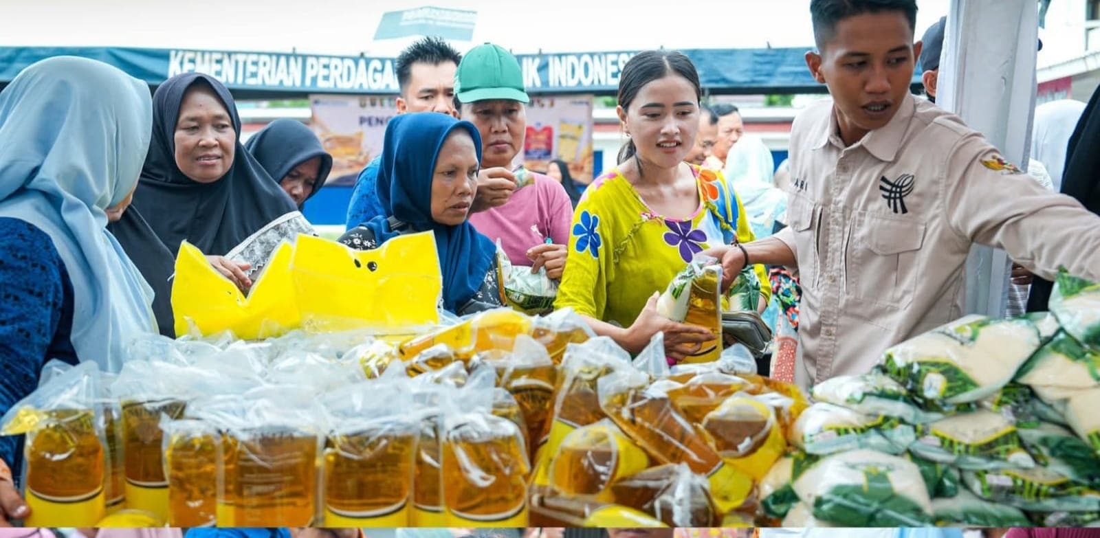 Pemkab Mesuji dan Lampura Gelar Pasar Murah Tekan Inflasi  Desk: Pemkab Mesuji dan Lampura Gelar Pasar Murah Tekan Inflasi