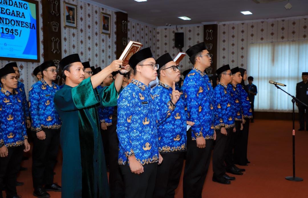 Bupati Tuba Lantik 63 Pejabat