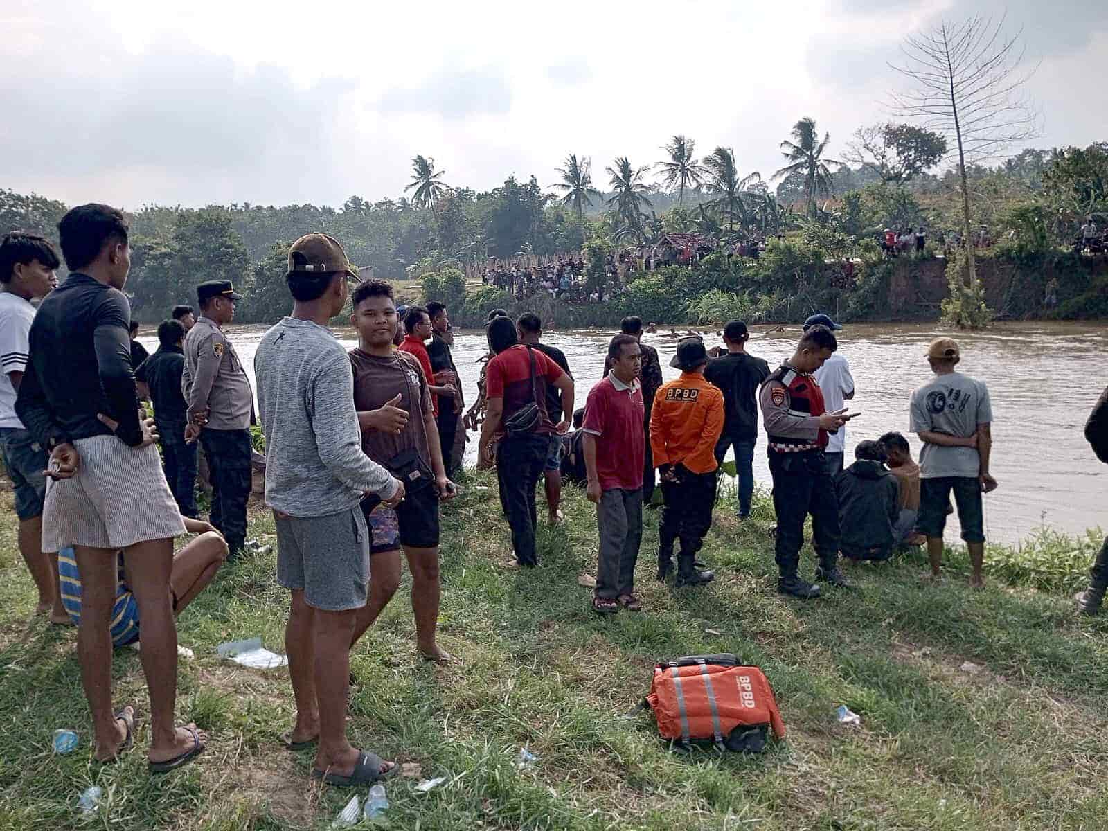 BPBD Pringsewu Minta Orang Tua Larang Anak Mandi di Sungai Berarus Deras