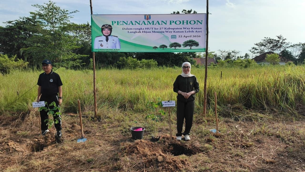 Waykanan Hijaukan Daerah di HUT ke-27