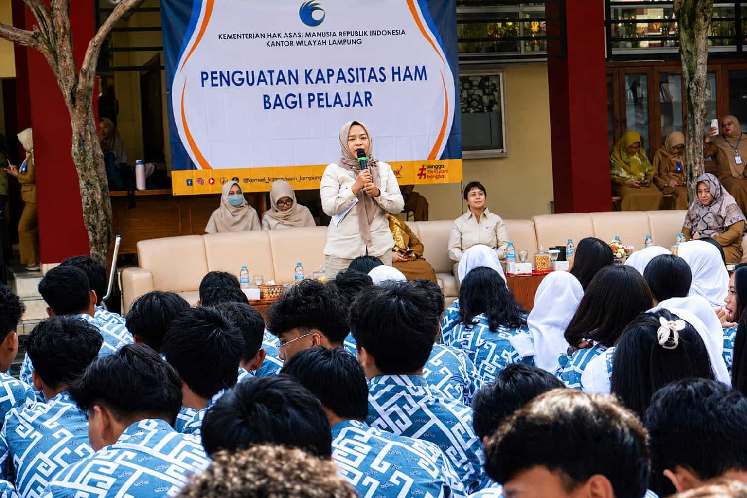 Kemenham Lampung Bekali Siswa SMA YP Unila tentang HAM dan Anti-Bullying