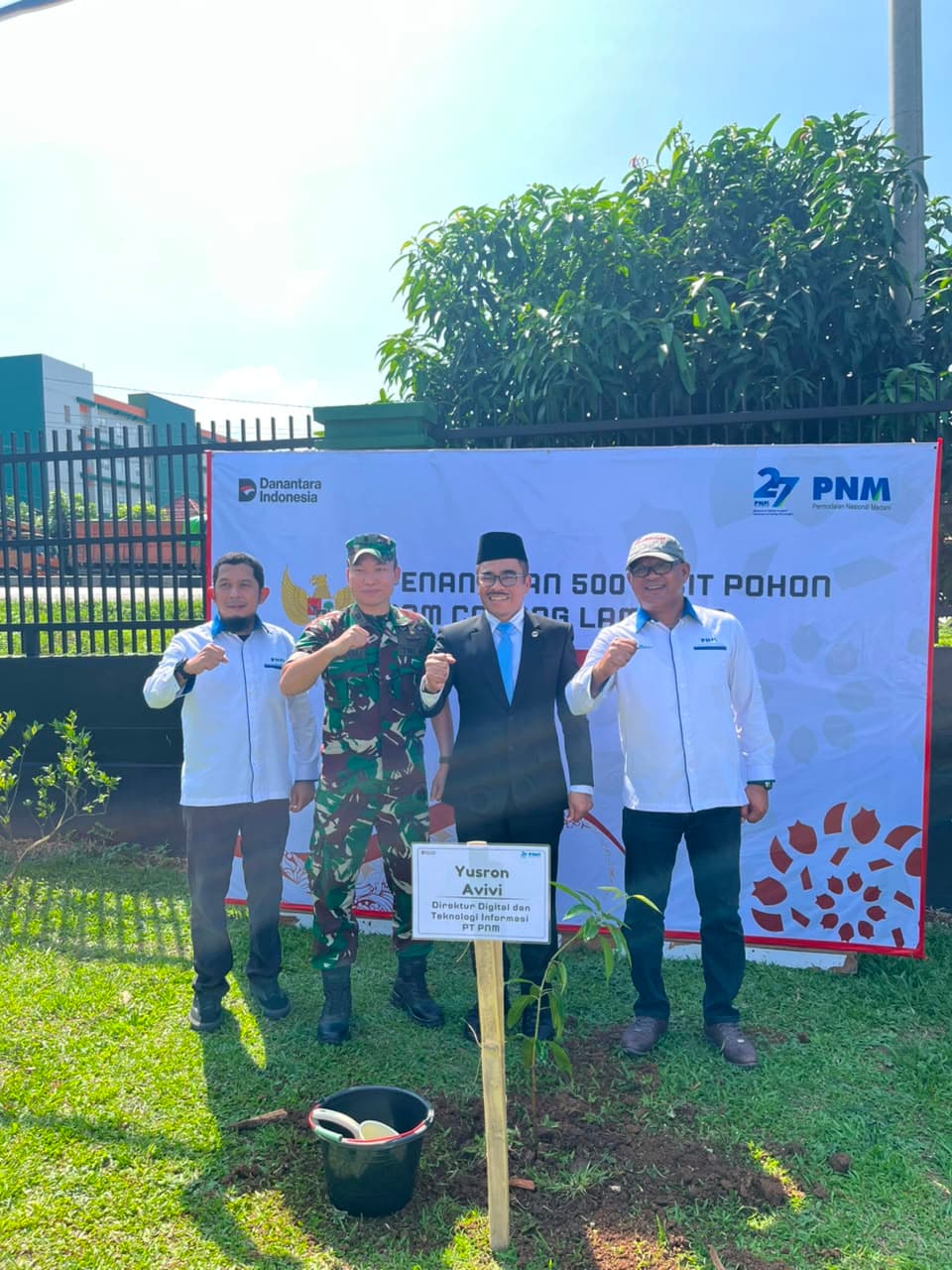 Dari Pakaian, Buku, hingga 29.000 Pohon: PNM Perluas Makna Pemberdayaan di Masyarakat Akar Rumput