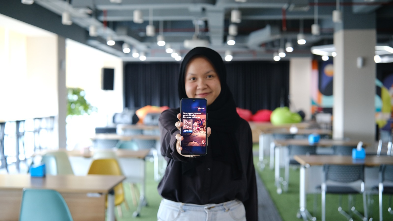 Satu Kuota untuk Bersama, SIMPATI Hadirkan Solusi Internet Keluarga
