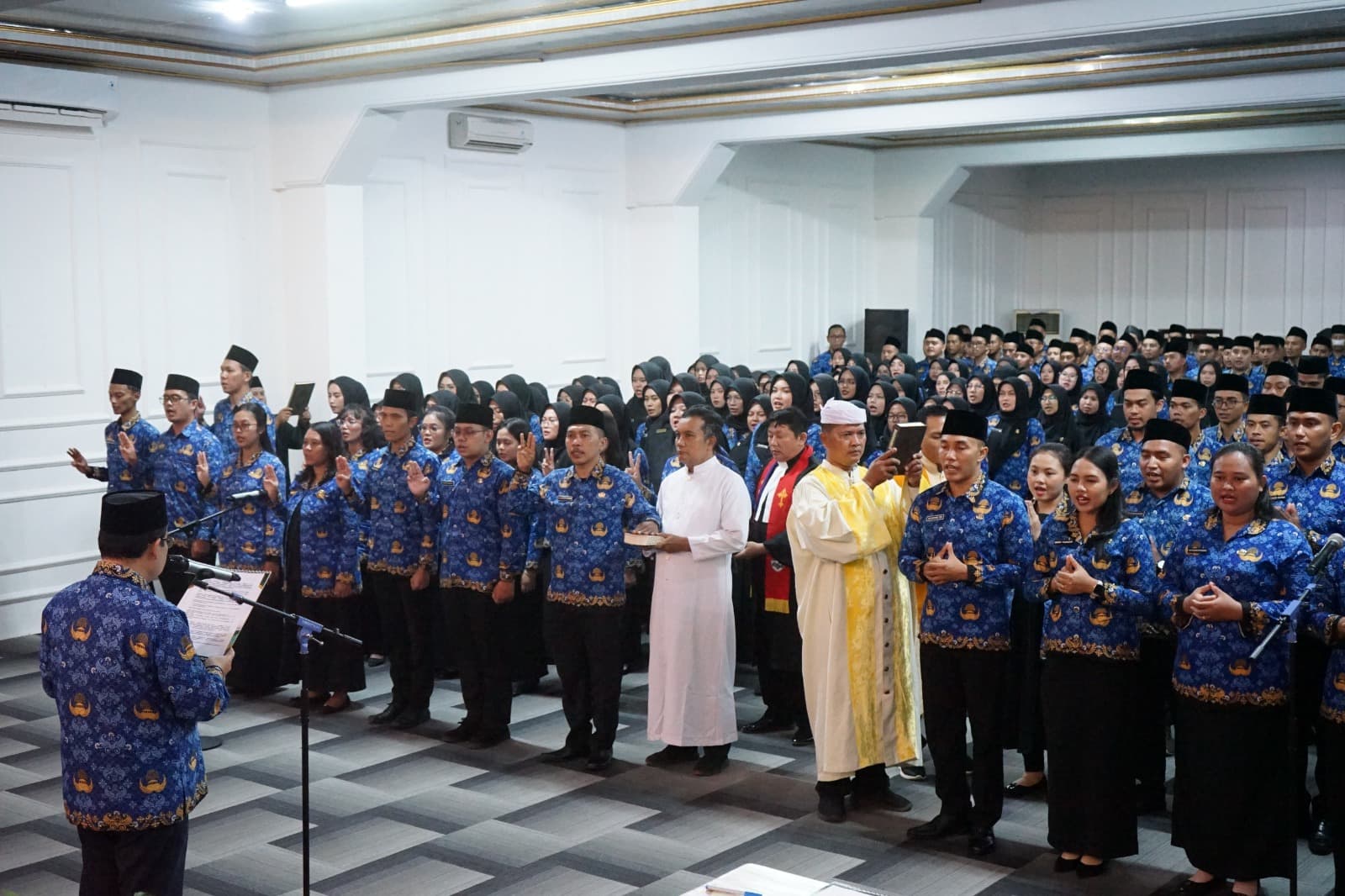 Lantik 280 PNS Jabatan Fungsional, Kakanwil Kemenag Lampung Tegaskan: No Gratifikasi dan Pungutan!