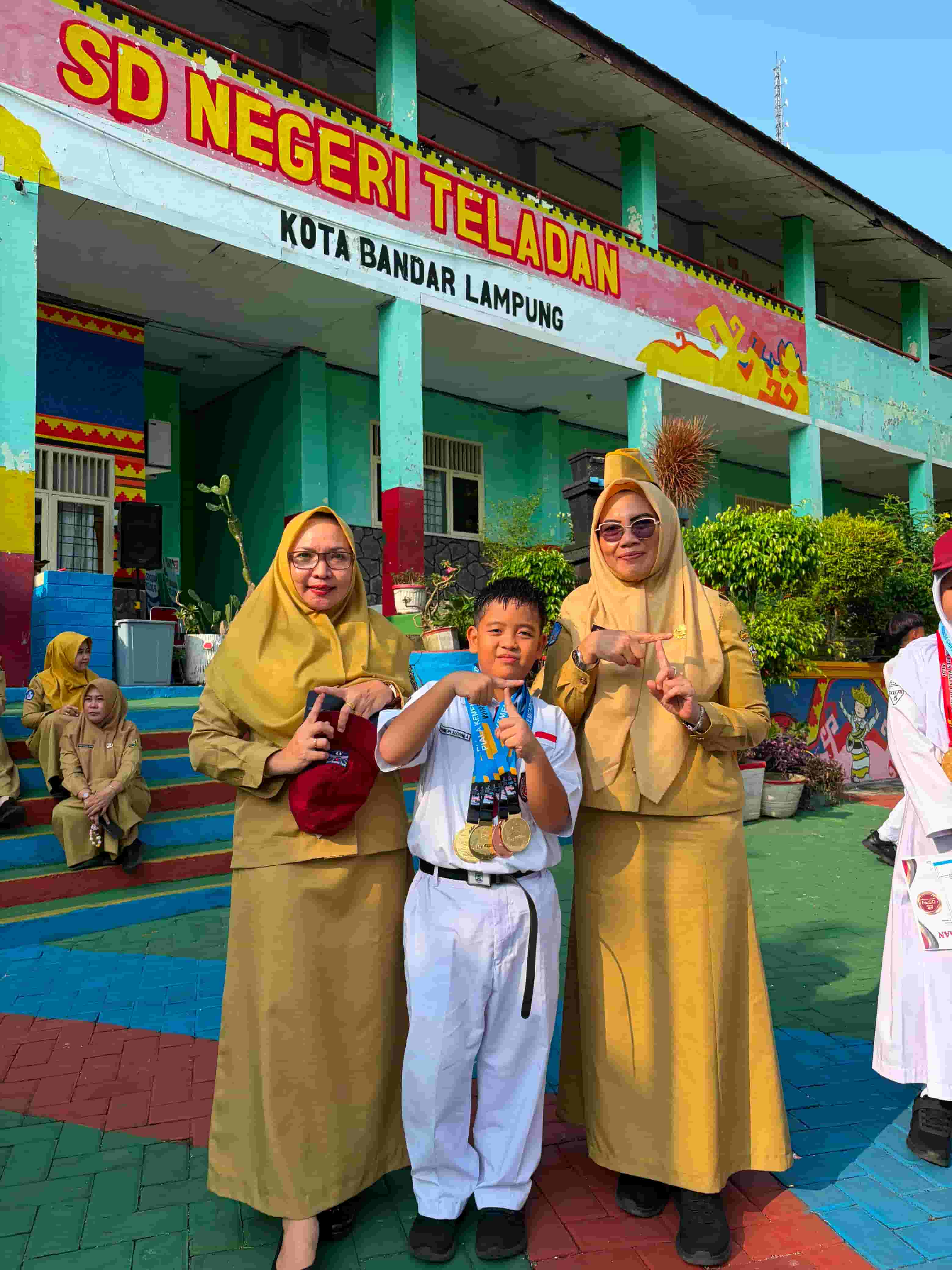 Nathan Siswa SDN 2 Rawalaut Borong Empat Medali di Kejuaraan Renang Piala Menpora 2026