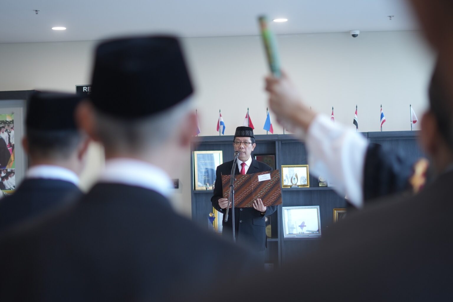 Rektor UIN RIL Lantik Jajaran Pimpinan Baru Periode 2026–2030