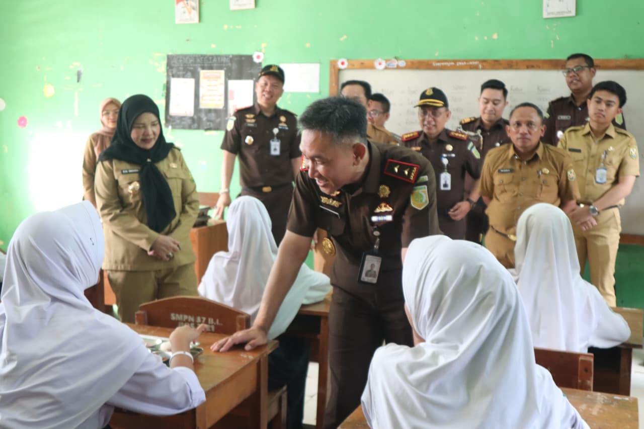 Program MBG di Bandar Lampung Dipantau Kajati